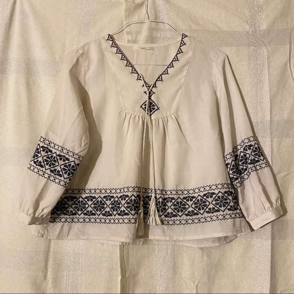 🍉White V-Neck Tassel Blouse - Picture 1 of 7